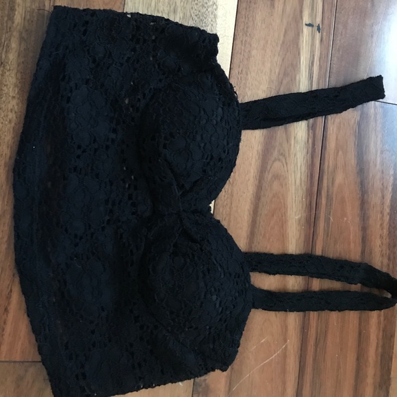 Black lace bralette! - Picture 2 of 4